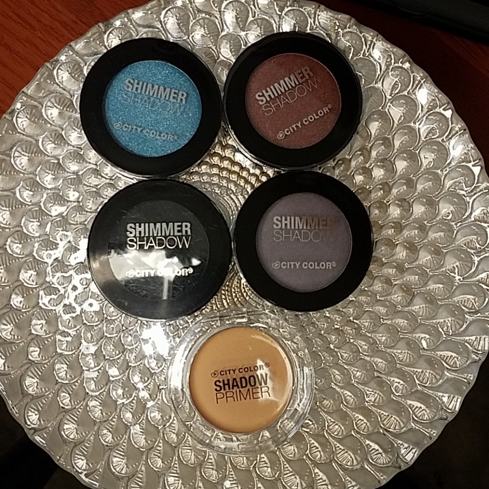 City Color shadow set with Primer